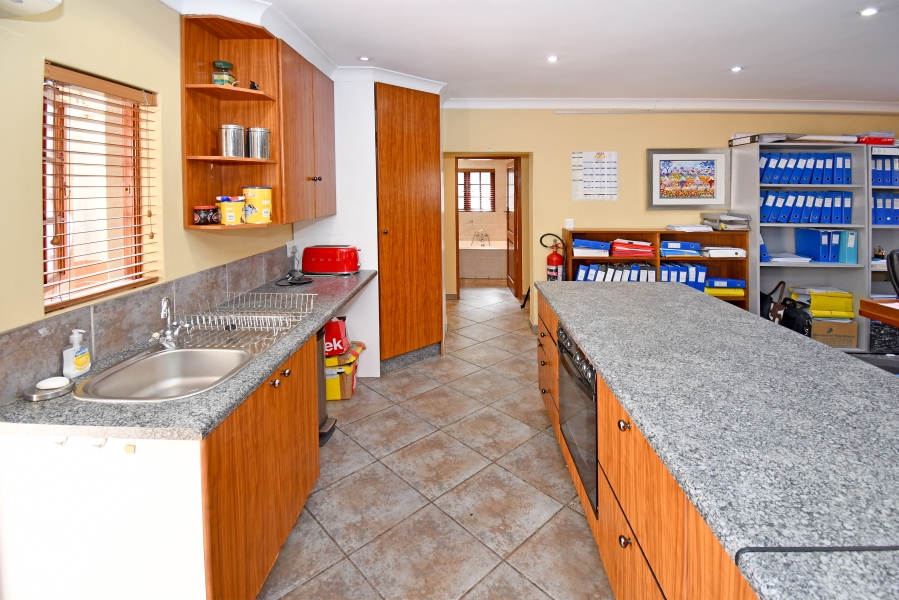 4 Bedroom Property for Sale in Paulshof Gauteng