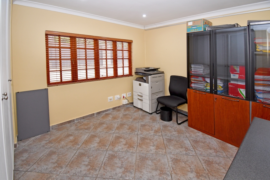 4 Bedroom Property for Sale in Paulshof Gauteng