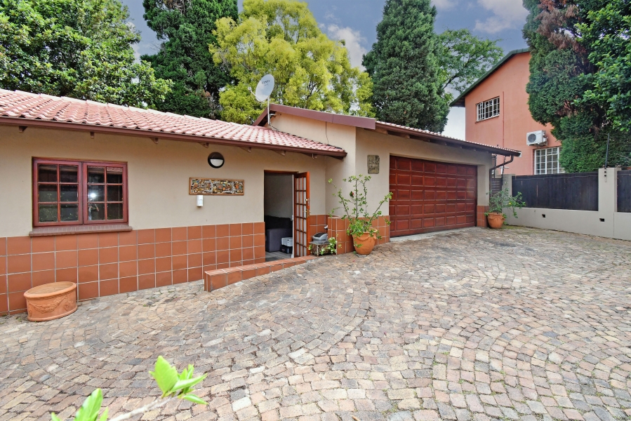 4 Bedroom Property for Sale in Paulshof Gauteng
