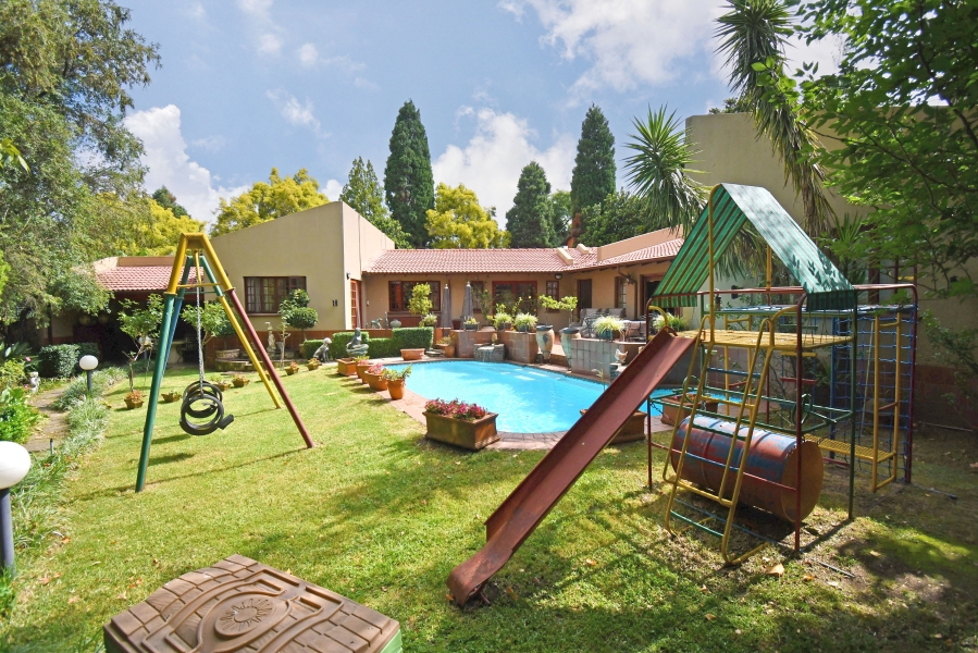 4 Bedroom Property for Sale in Paulshof Gauteng