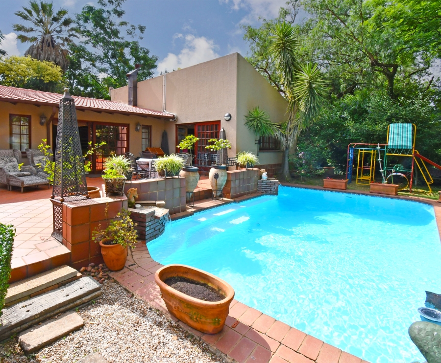 4 Bedroom Property for Sale in Paulshof Gauteng