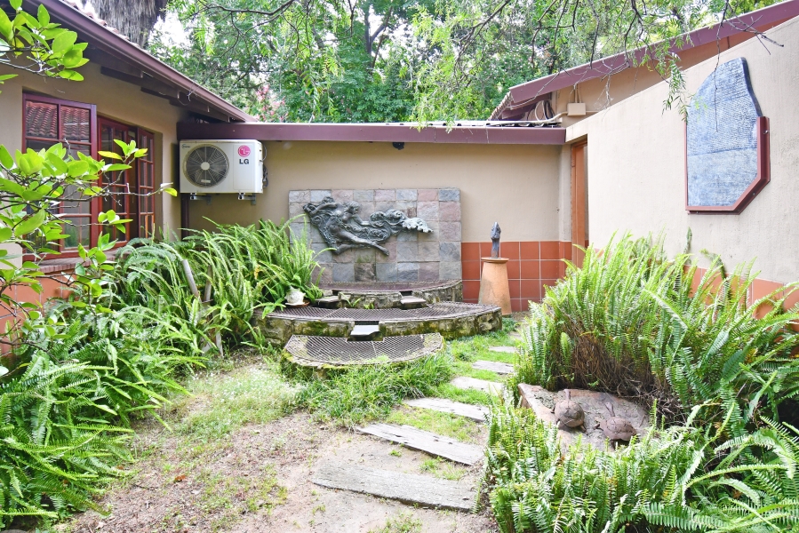 4 Bedroom Property for Sale in Paulshof Gauteng