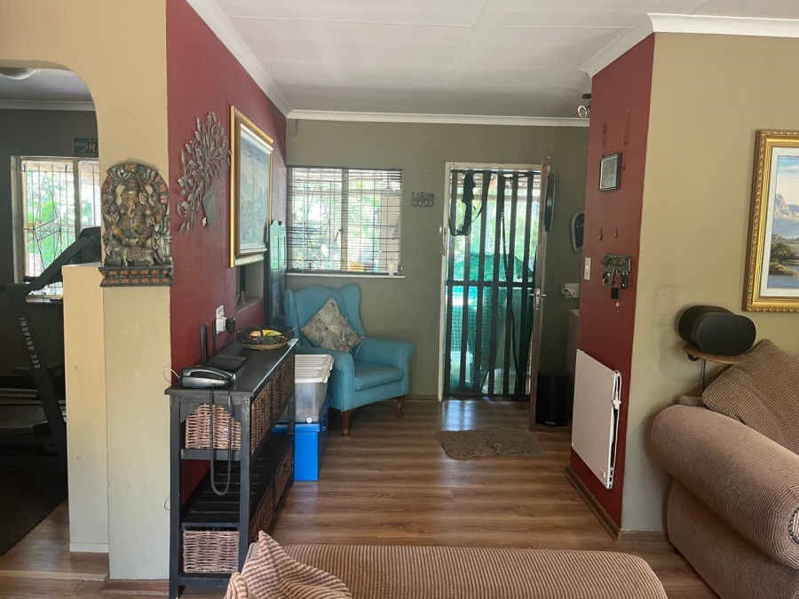 3 Bedroom Property for Sale in Vorna Valley Gauteng