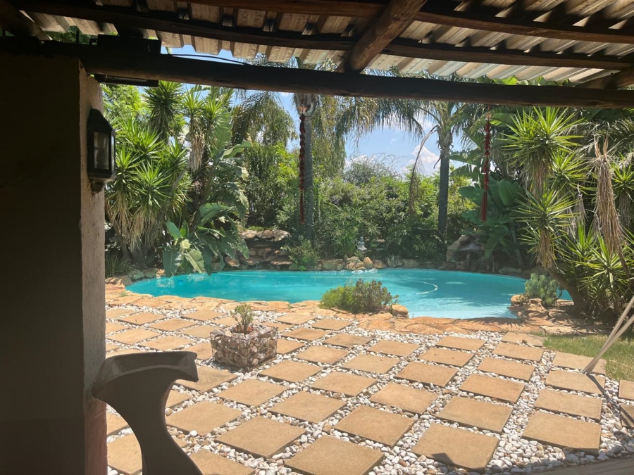 3 Bedroom Property for Sale in Vorna Valley Gauteng