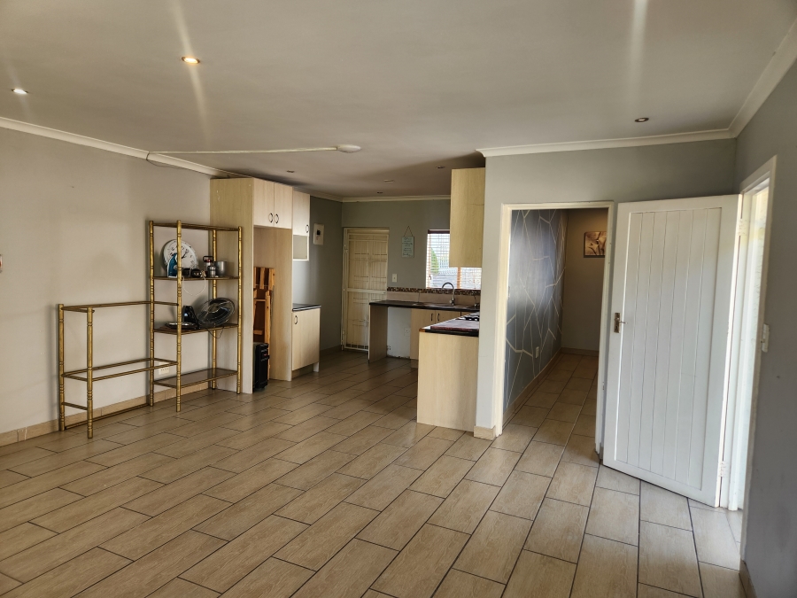 To Let 2 Bedroom Property for Rent in Ferndale Gauteng