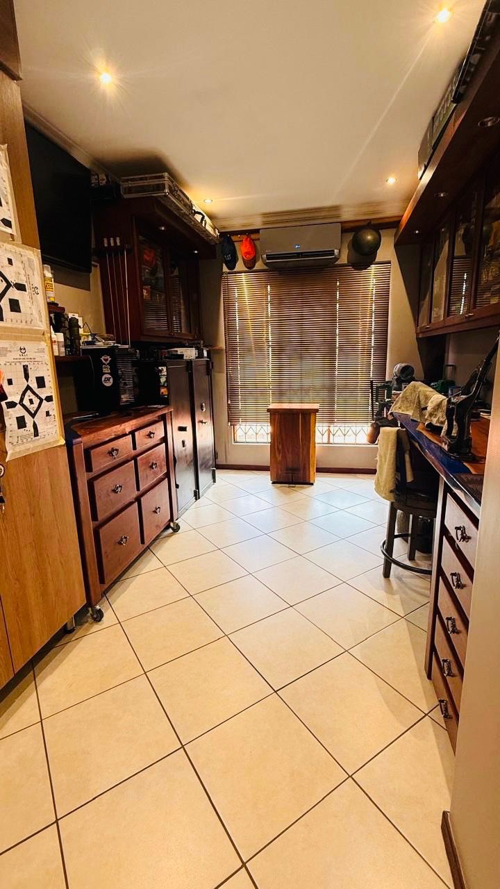 3 Bedroom Property for Sale in Monavoni Gauteng