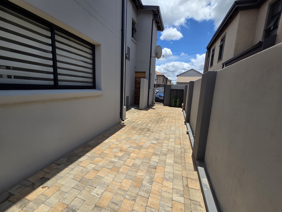 4 Bedroom Property for Sale in Montana Gauteng