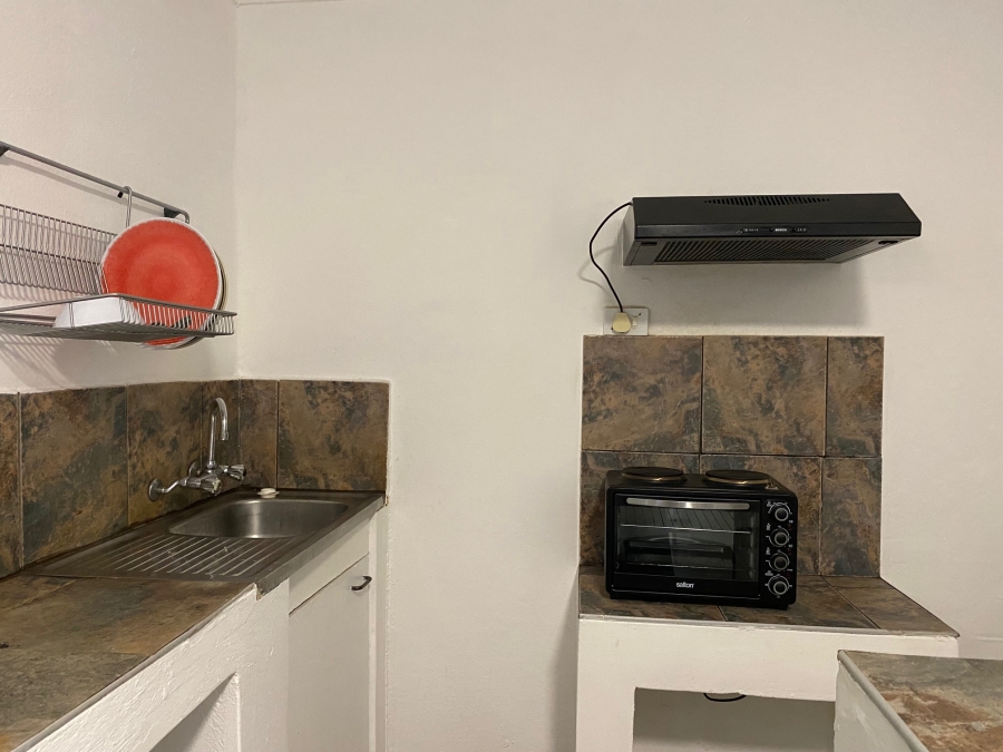 To Let 1 Bedroom Property for Rent in Parkmore Gauteng