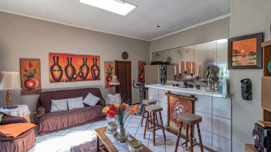 3 Bedroom Property for Sale in Verwoerdpark Gauteng