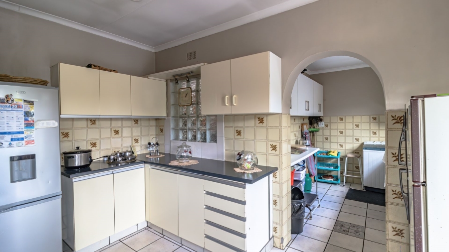 3 Bedroom Property for Sale in Verwoerdpark Gauteng