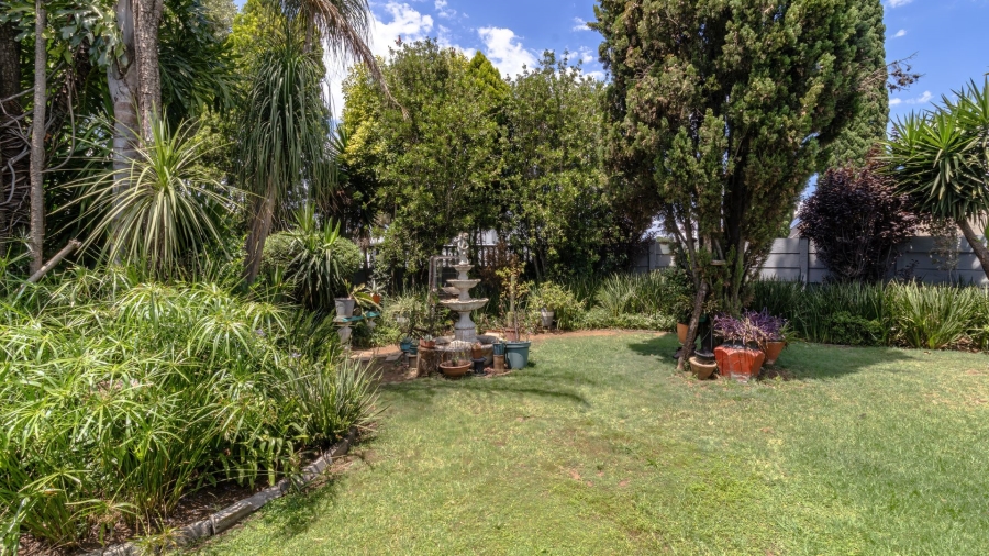 3 Bedroom Property for Sale in Verwoerdpark Gauteng