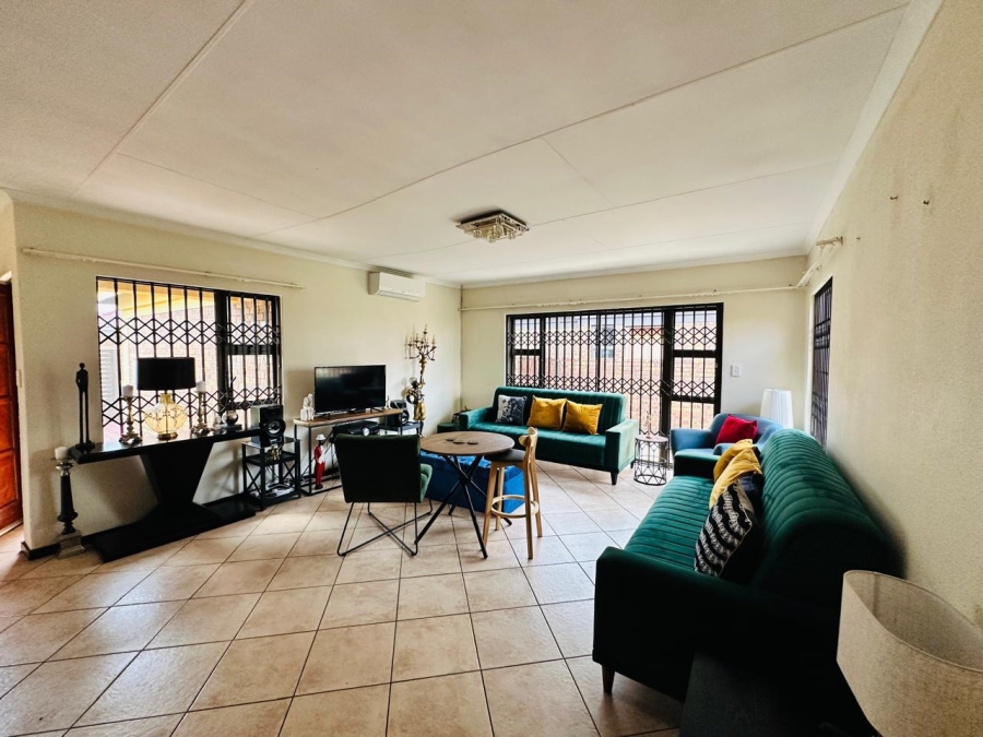To Let 3 Bedroom Property for Rent in Southdowns Estate Gauteng