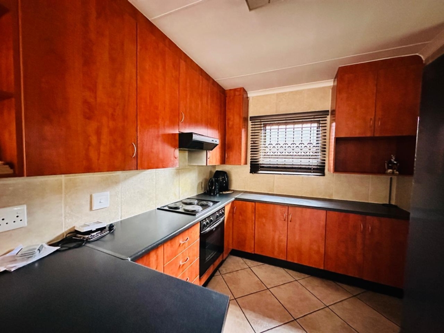To Let 3 Bedroom Property for Rent in Southdowns Estate Gauteng