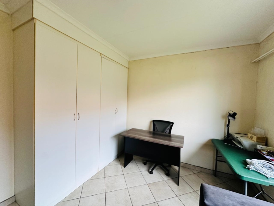 To Let 3 Bedroom Property for Rent in Southdowns Estate Gauteng