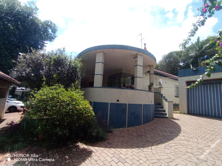 3 Bedroom Property for Sale in Cyrildene Gauteng