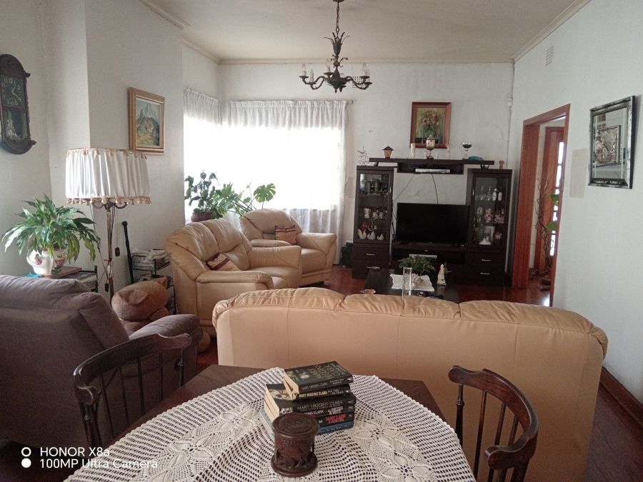 3 Bedroom Property for Sale in Cyrildene Gauteng