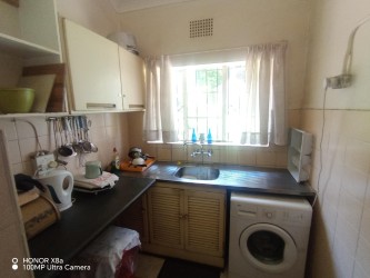 3 Bedroom Property for Sale in Cyrildene Gauteng