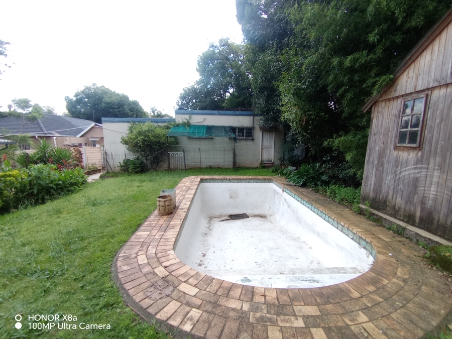 3 Bedroom Property for Sale in Cyrildene Gauteng