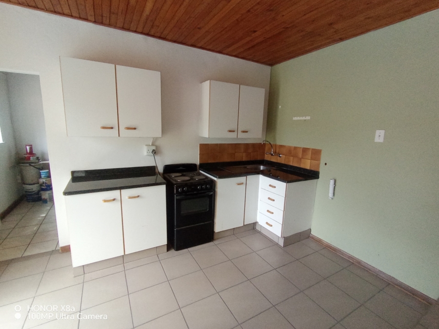 3 Bedroom Property for Sale in Cyrildene Gauteng