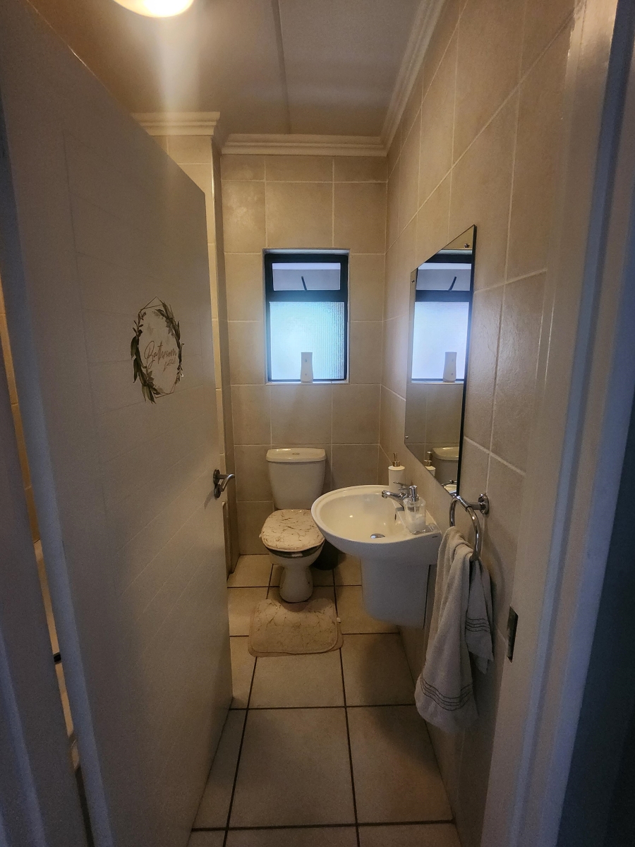 To Let 3 Bedroom Property for Rent in Morningside Gauteng