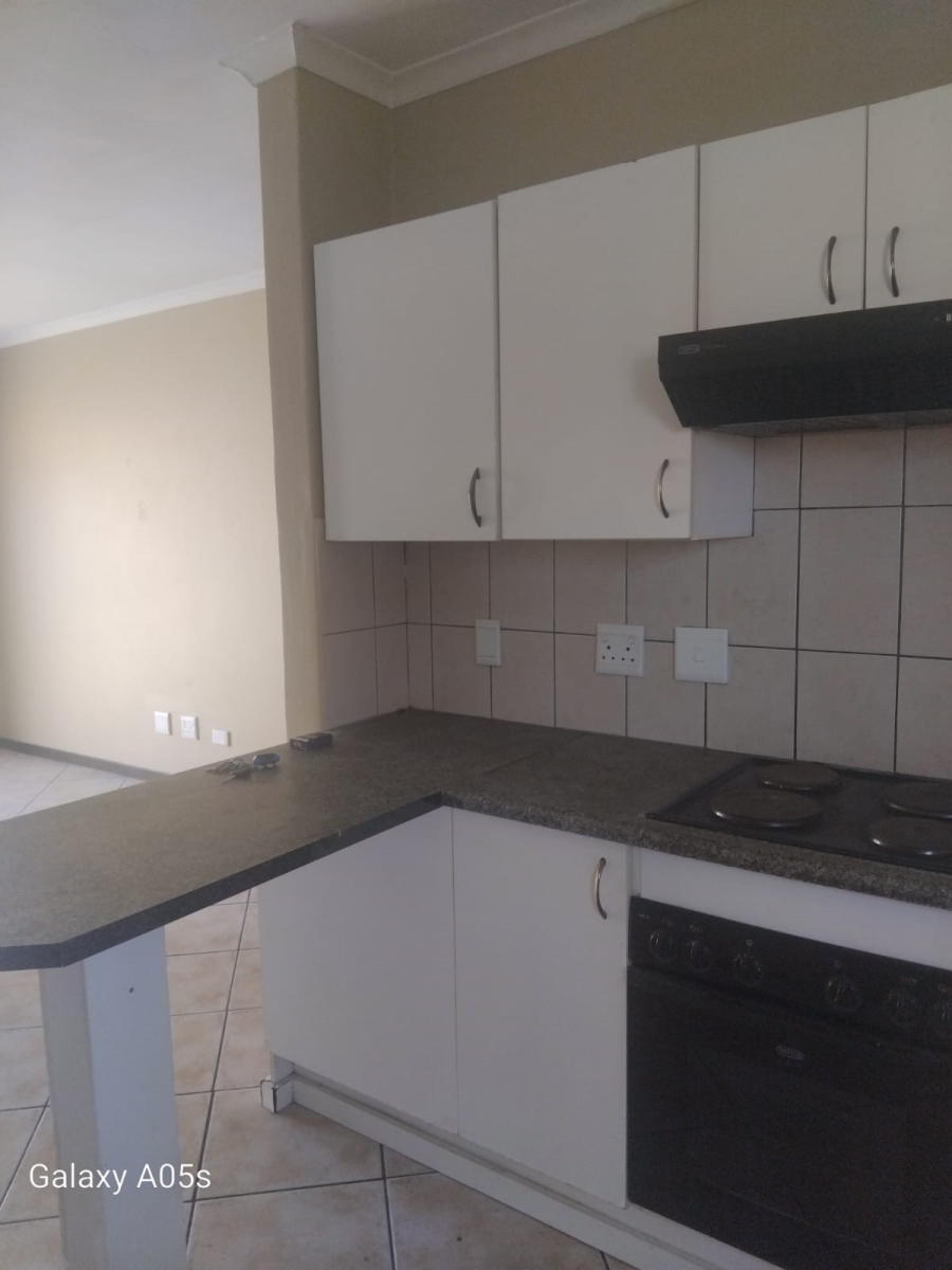 2 Bedroom Property for Sale in Ravensklip Gauteng