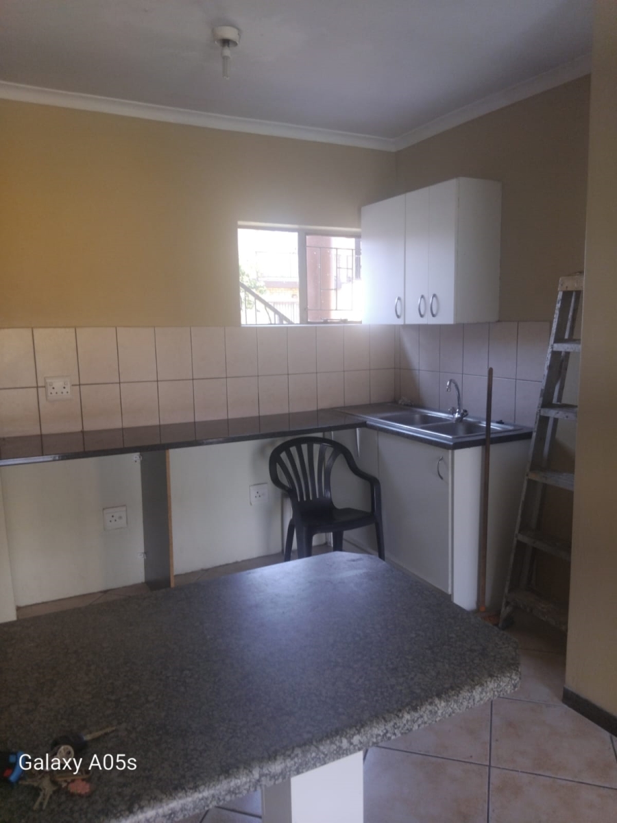 2 Bedroom Property for Sale in Ravensklip Gauteng
