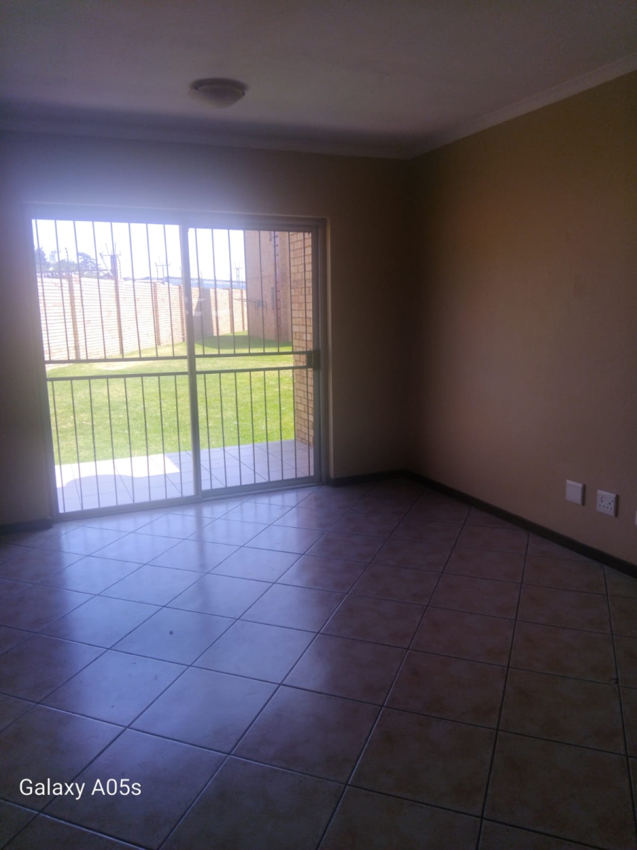 2 Bedroom Property for Sale in Ravensklip Gauteng