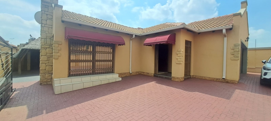 3 Bedroom Property for Sale in Hughes Gauteng