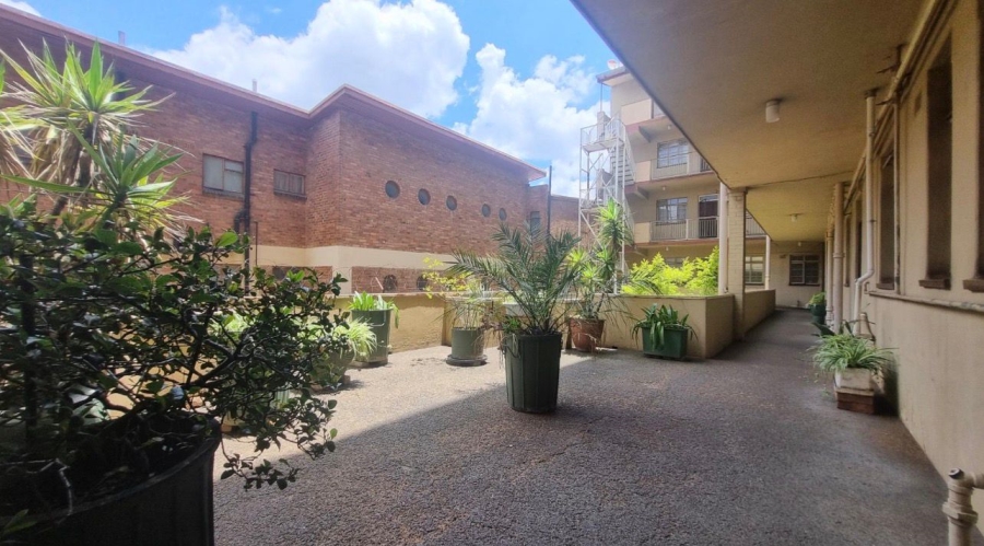 1 Bedroom Property for Sale in Springs Central Gauteng