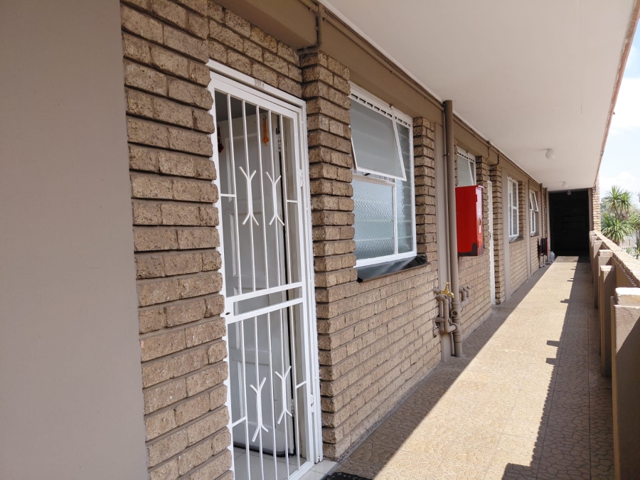 2 Bedroom Property for Sale in Benoni Central Gauteng