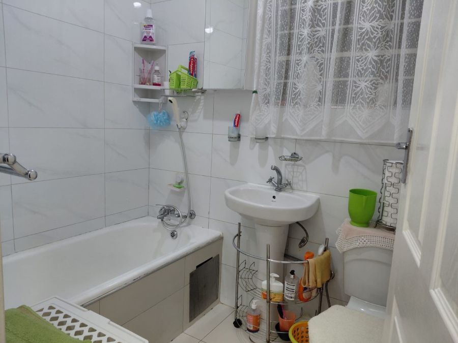 2 Bedroom Property for Sale in Benoni Central Gauteng