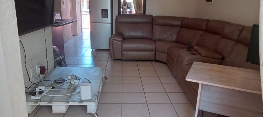 To Let 2 Bedroom Property for Rent in Comet Gauteng