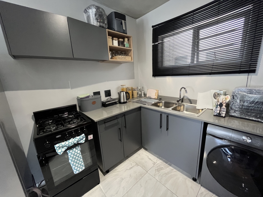 2 Bedroom Property for Sale in South Hills Gauteng