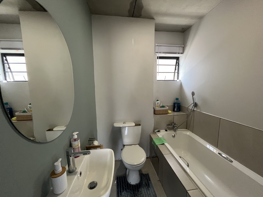 2 Bedroom Property for Sale in South Hills Gauteng