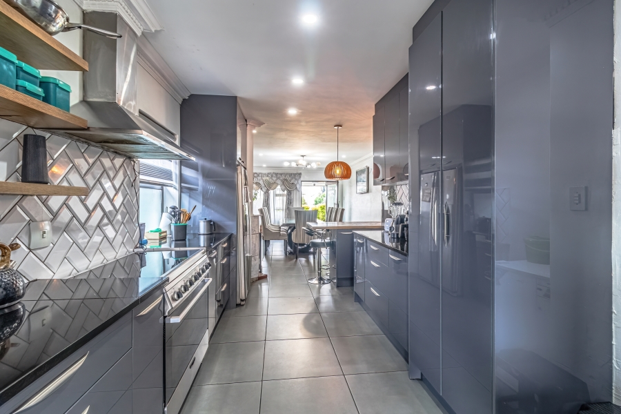 3 Bedroom Property for Sale in South Hills Gauteng