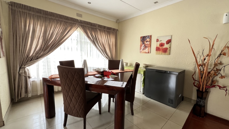 4 Bedroom Property for Sale in Greenhills Gauteng