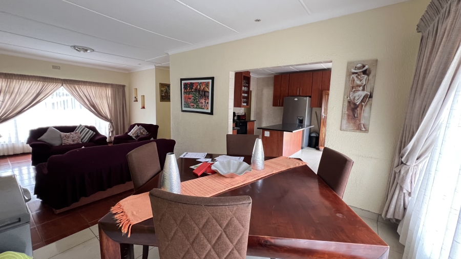 4 Bedroom Property for Sale in Greenhills Gauteng