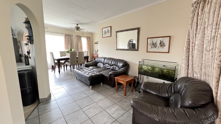 3 Bedroom Property for Sale in Helikonpark Gauteng