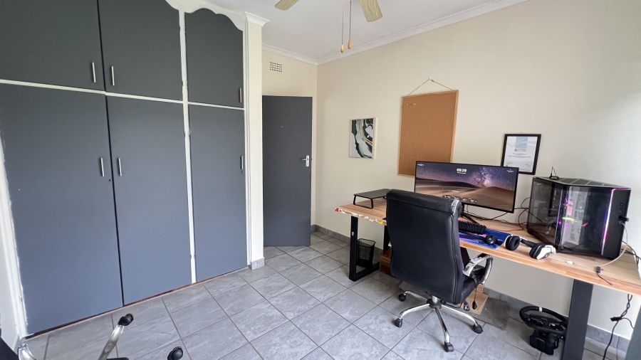 3 Bedroom Property for Sale in Helikonpark Gauteng