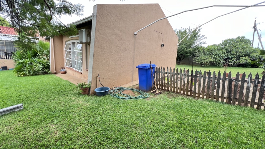 3 Bedroom Property for Sale in Helikonpark Gauteng
