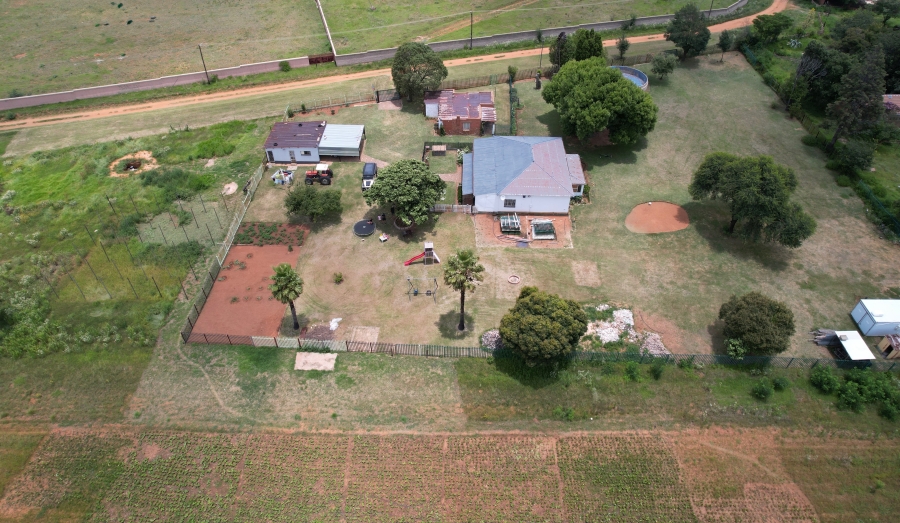 4 Bedroom Property for Sale in Vleikop A H Gauteng
