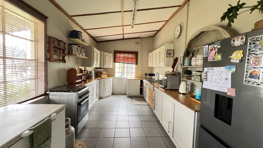 4 Bedroom Property for Sale in Vleikop A H Gauteng