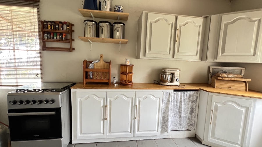 4 Bedroom Property for Sale in Vleikop A H Gauteng