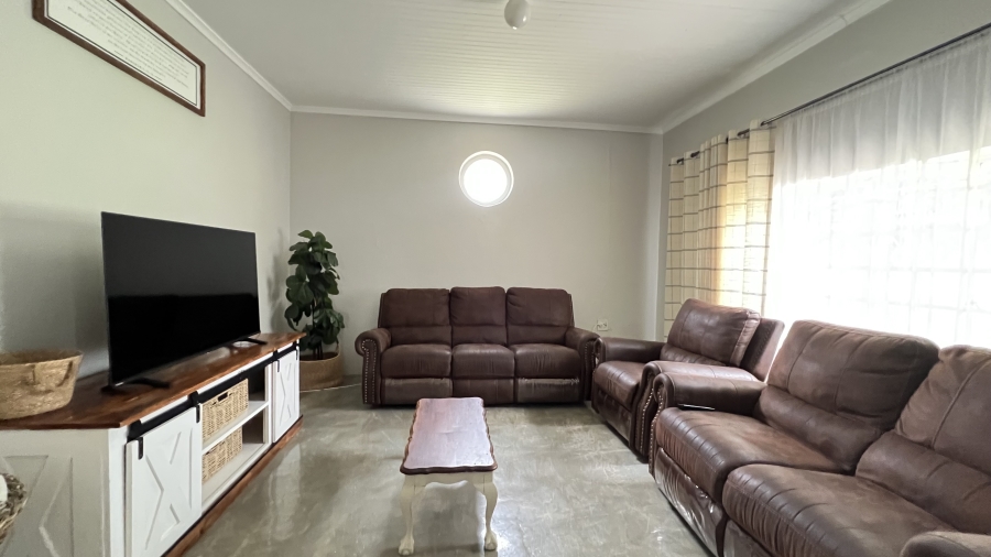 4 Bedroom Property for Sale in Vleikop A H Gauteng