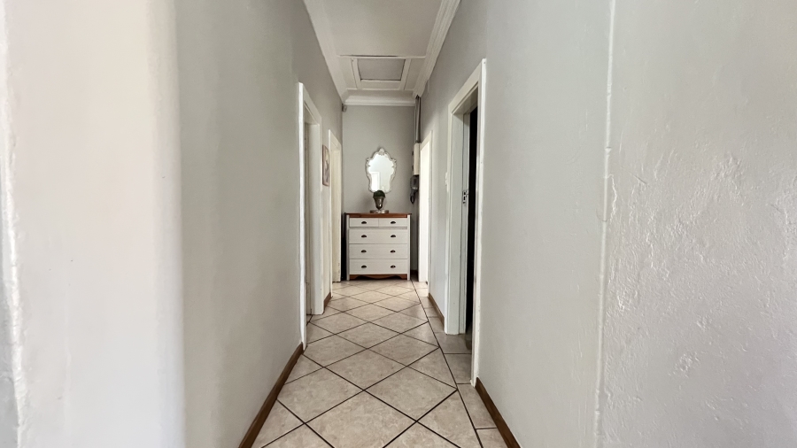 4 Bedroom Property for Sale in Vleikop A H Gauteng