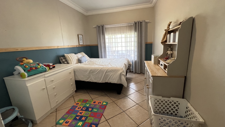4 Bedroom Property for Sale in Vleikop A H Gauteng