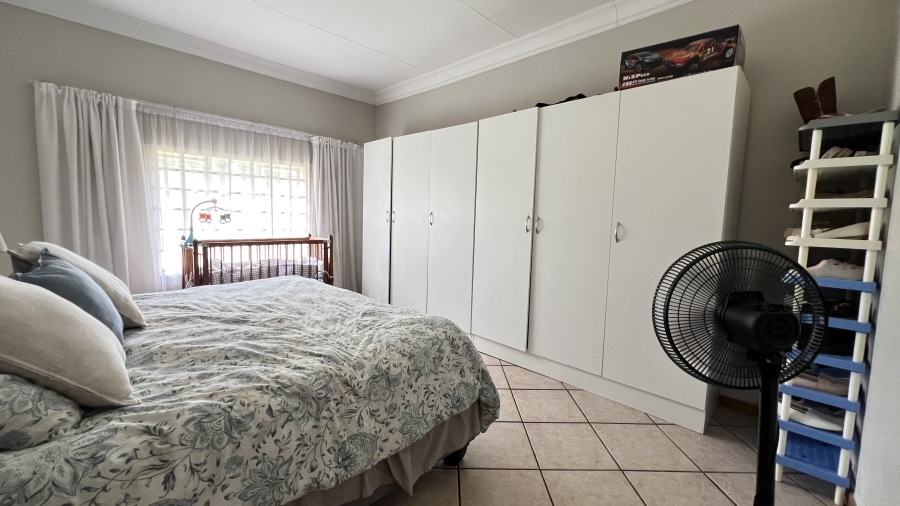 4 Bedroom Property for Sale in Vleikop A H Gauteng