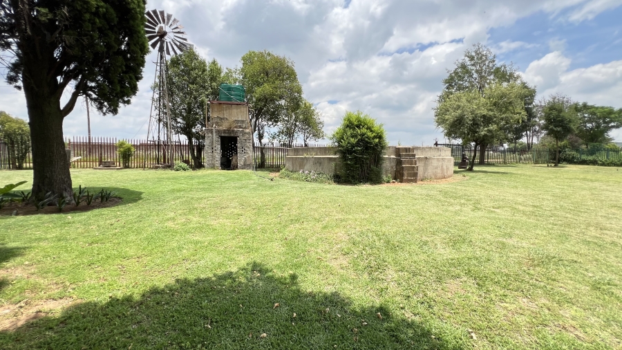4 Bedroom Property for Sale in Vleikop A H Gauteng