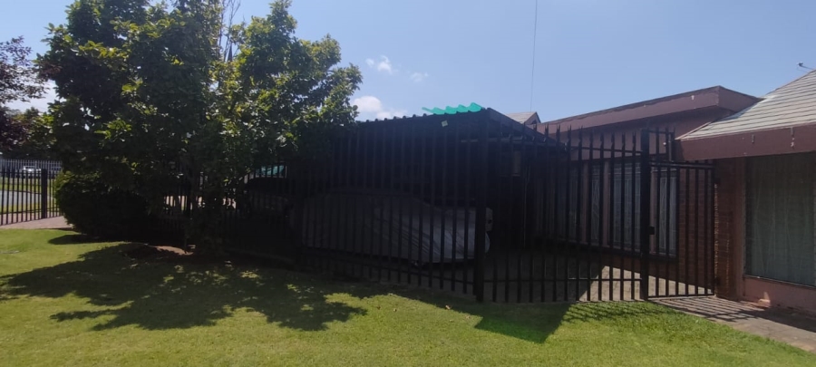 3 Bedroom Property for Sale in Homelake Gauteng