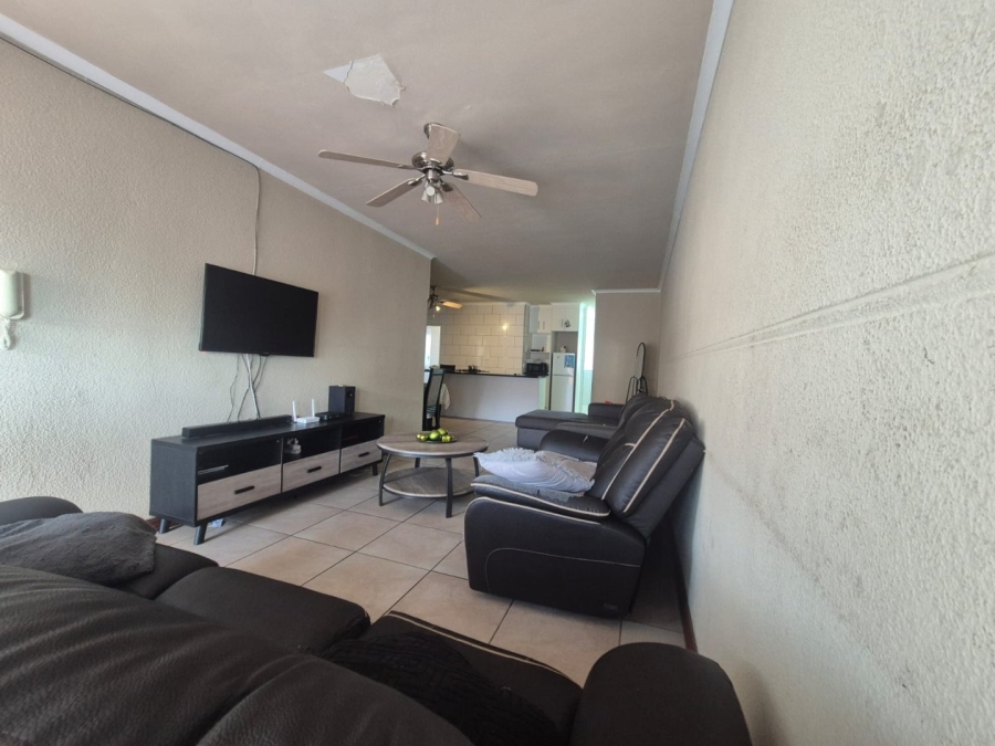 2 Bedroom Property for Sale in Greenhills Gauteng